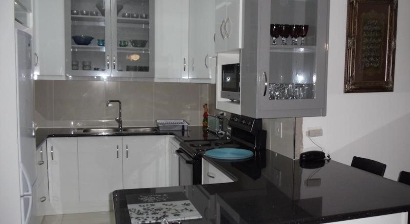 Апартаменты Unit 30 The Bridge - Family Unit In A Prime Spot On The Ground Floor Сент-Люсия Экстерьер фото